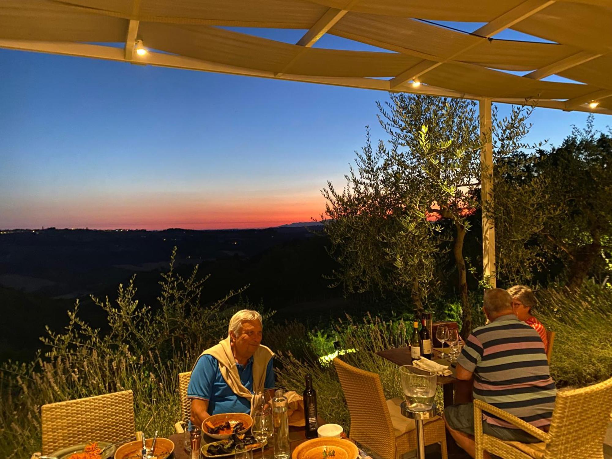Tenuta Massabo ซานกัสชาโน อิน วัลดีเปซา ภายนอก รูปภาพ